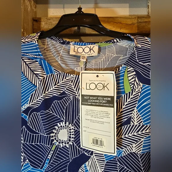 THE Look Blue Floral Women's Dress PS NWT - Picture 2 of 5